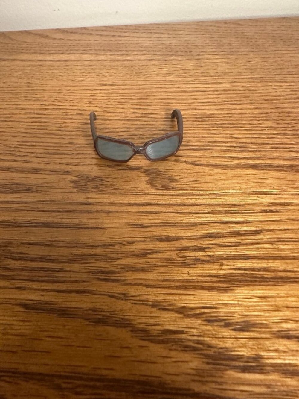 Bratz Flashback Fever Fianna Doll Sunglasses Brown Tinted Replacement Accessory